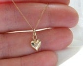 NEW 9k Gold and Diamond Dangle Heart Pendant