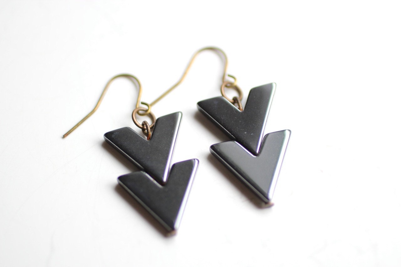Black Hematite Chevron Arrow Earrings - Antiqued Brass