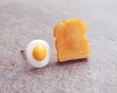 Egg and Toast Stud Earrings - Breakfast Earrings - Miniature Food Earrings - MistyAurora