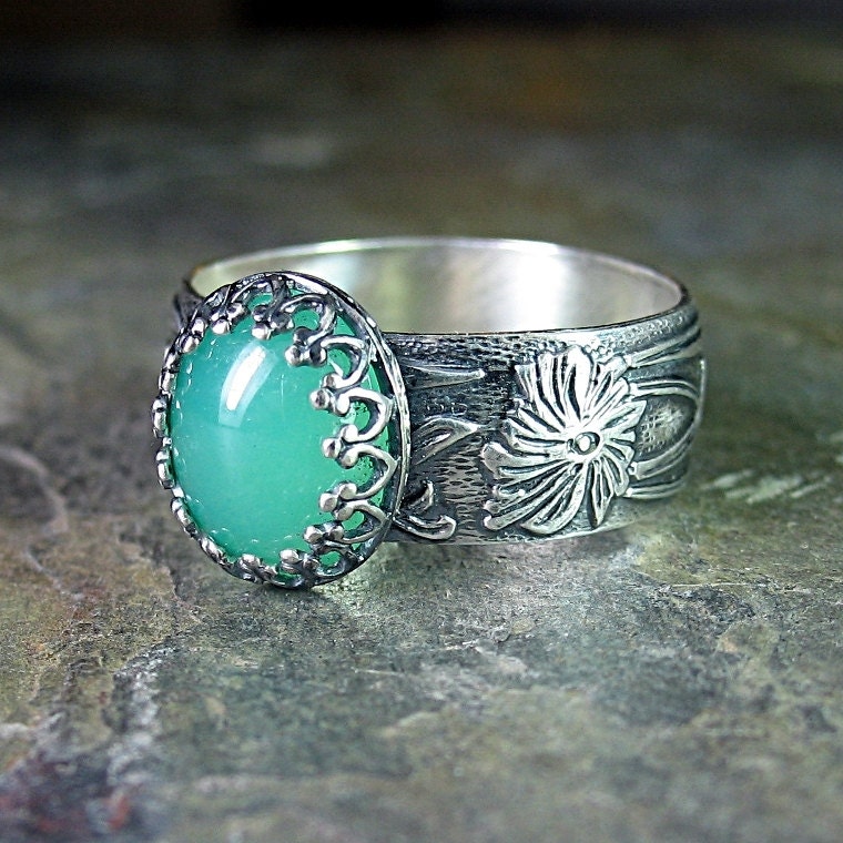 Gemstone ring in sterling silver with Green Onyx, Rose quartz, Amethyst, or Black Onyx - Renaissance Garden