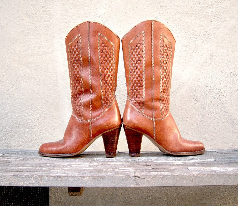Vintage 1970's leather boots // women's high heel boots // size 6.5