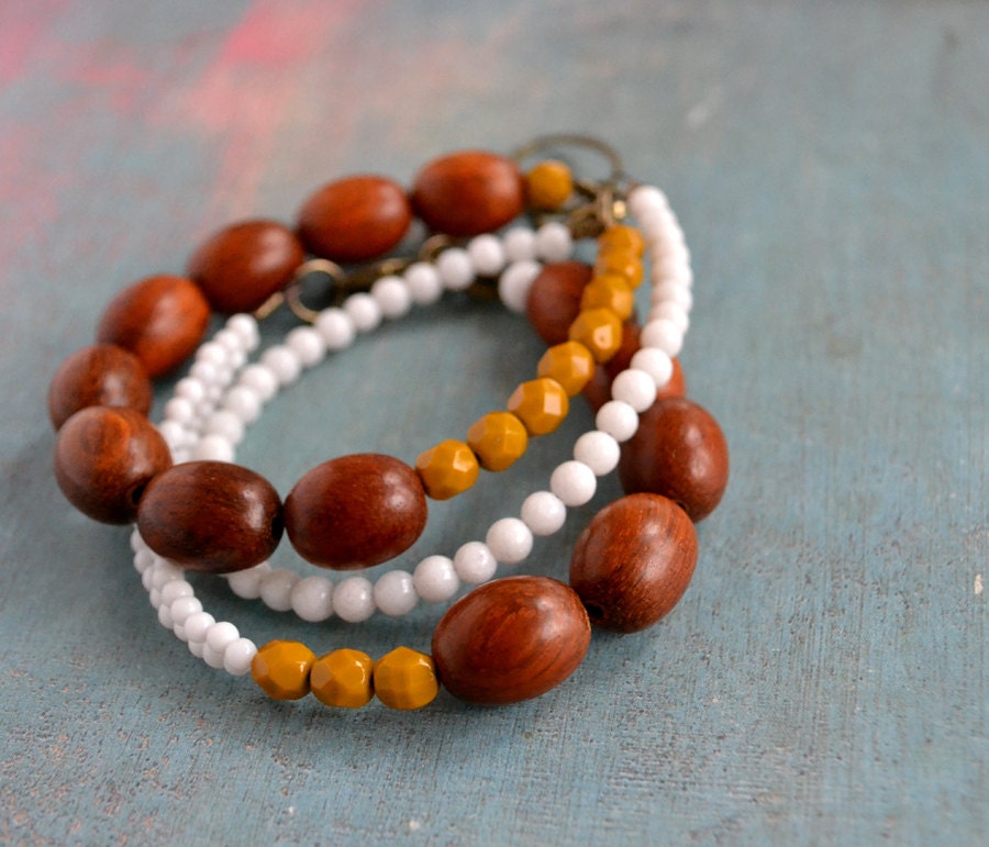 Summer Souvenir - bracelet in bronze - wood -czech glass