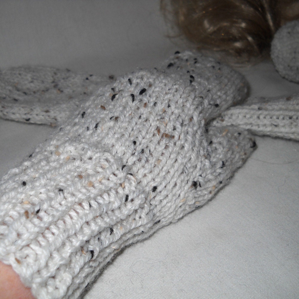 Oatmeal Tweed Mittens - Adult - Washable