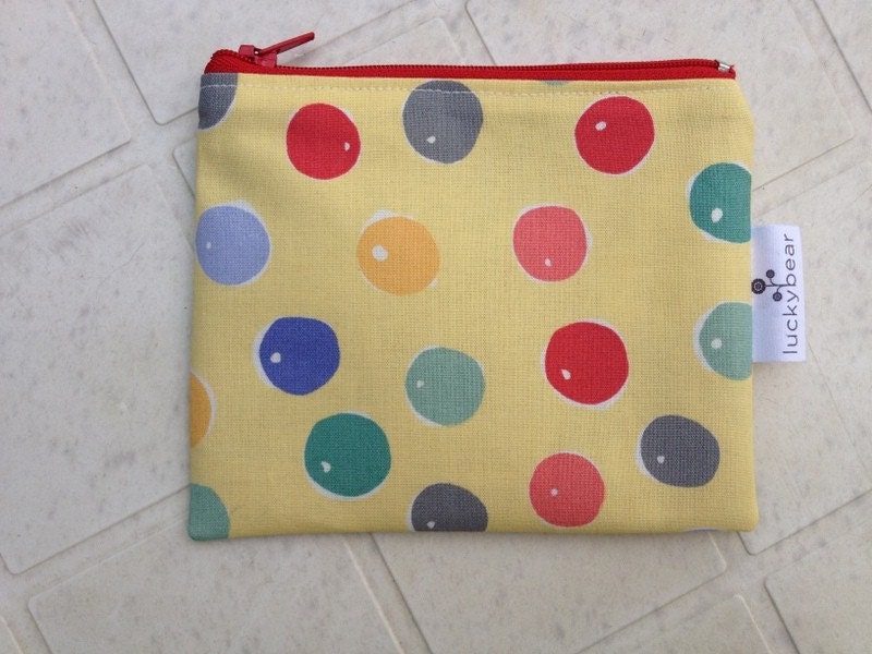 Small flat coin purse in fun bubble print