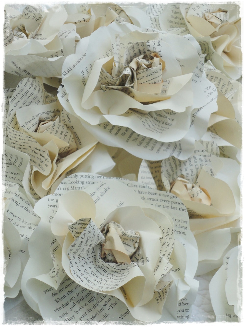 25 Paper Flower Roses from Vintage Book Pages For DIY Crafts Home Decor Weddings Gift Wrap Use your Imagination
