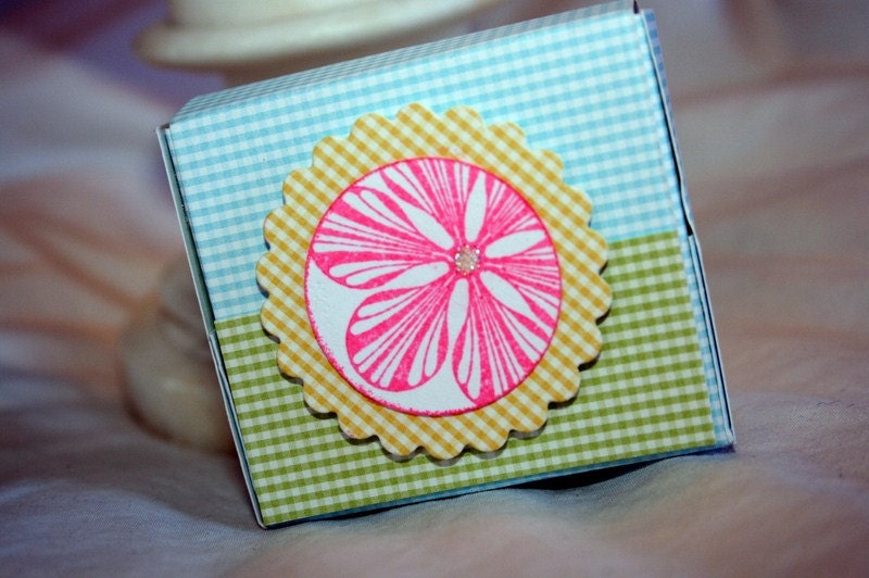 Handmade Box Gingham Box Party Favor Gift Box Flower Circle Scallops Pink Yellow Blue Green