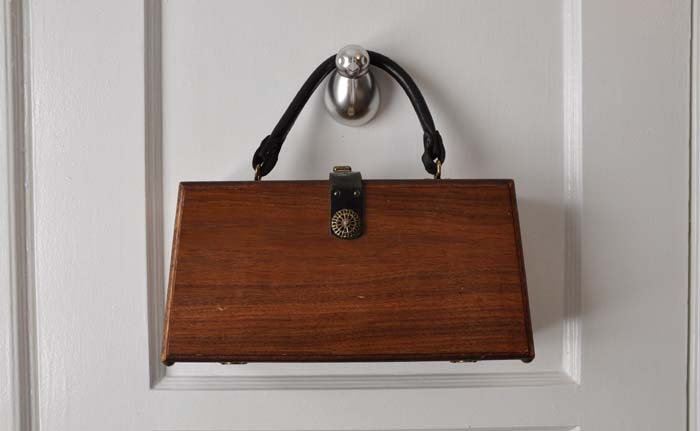 60s purse / Wooden U Luv Me Vintage 1960's Mod  Wood Box Purse