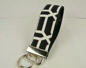Key Fob Key Chain/Wristlet-with Swivel Hook--LATTICE in Black & Off-White