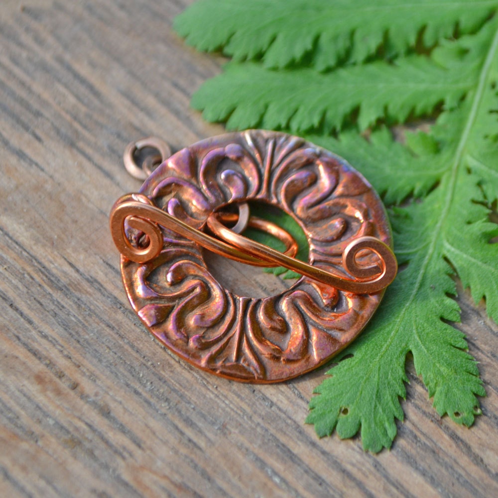 One (1) Copper Large Floral Round Toggle clasp Component