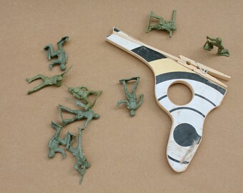 Skateboard Rubber Band Gun