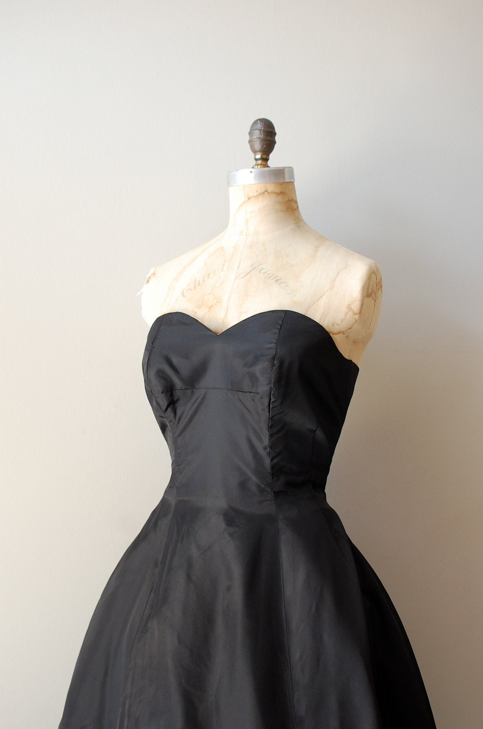1950s dress / 50s black dress / strapless / La Nuit dress