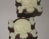 One dozen skull and crossbone chocolate covered oreo sandwich cookie party favors