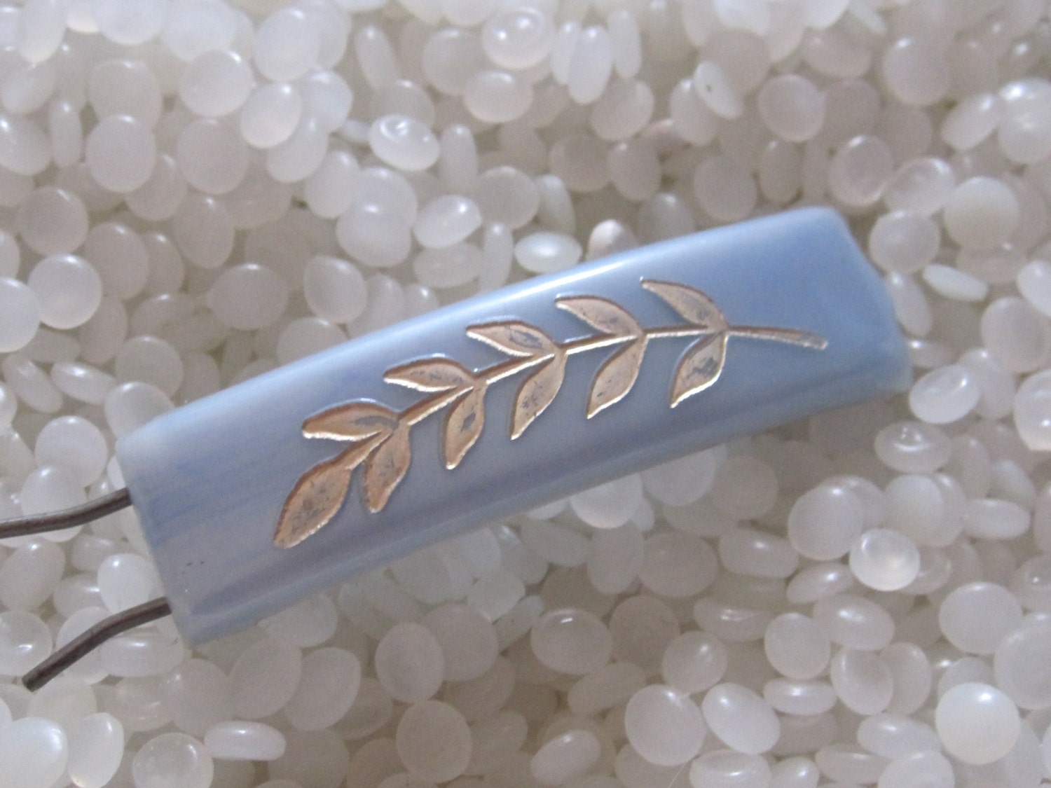 Vintage barrette blue with gold leaves