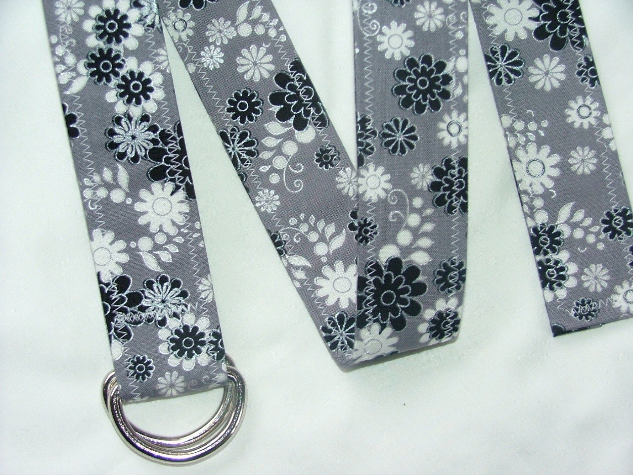 D Ring Belt, black and grey floral pattern, s/m