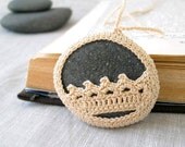 Crochet Stone Necklace - Crochet Jewelry - Lace Stone Necklace - Beach Stone Lacy Pendant - Beach Wedding Necklace