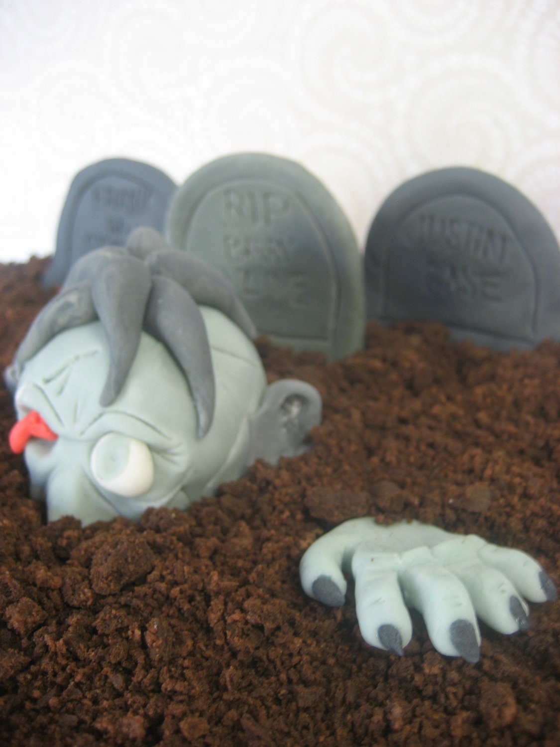 Zombie INSTA-CAKE Cake Kit - Edible Fondant Cake Topper with Bones Il_570xn