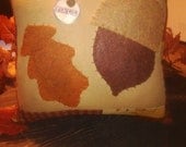 Primitive FALL Pillow Tuck Acorn and Oak Leaf