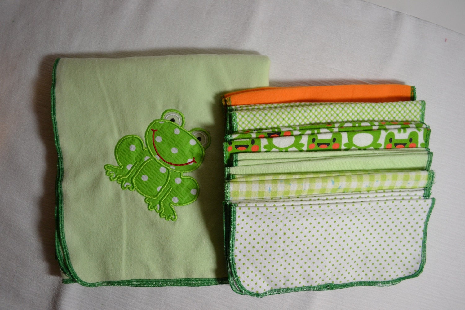 Little Froggy Flannel Blanket and Wipes
