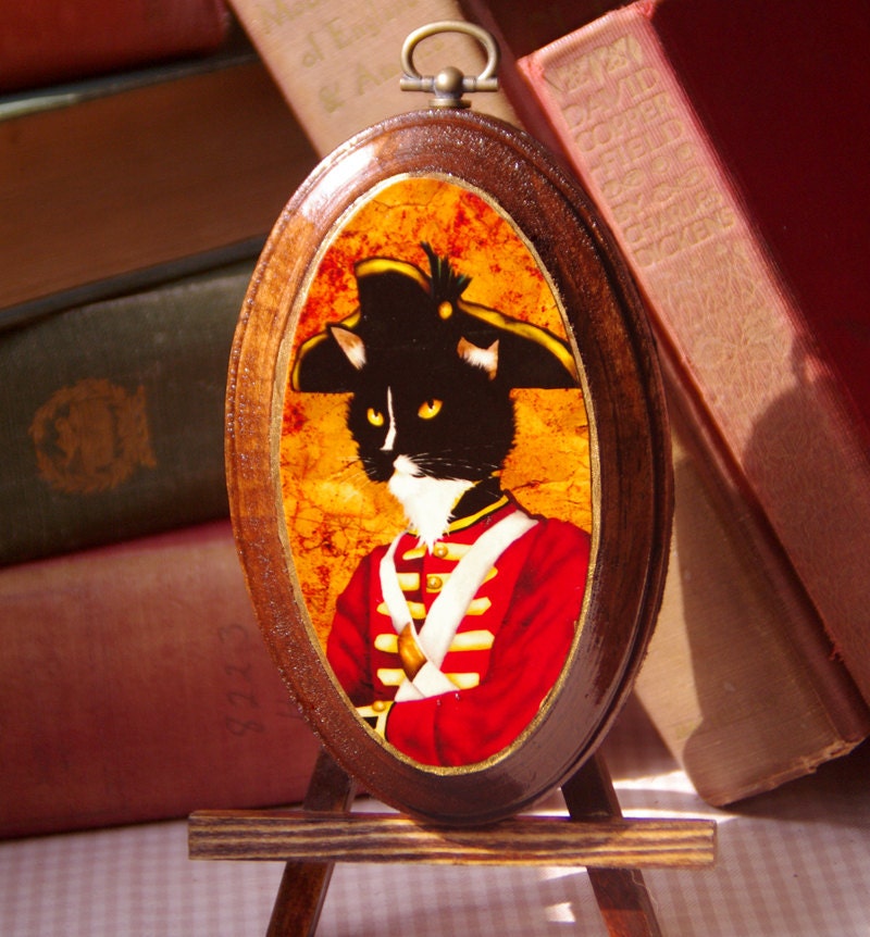 Redcoat Soldier Cat Oval Wooden Plaque, Wall Hanging, Home Decor