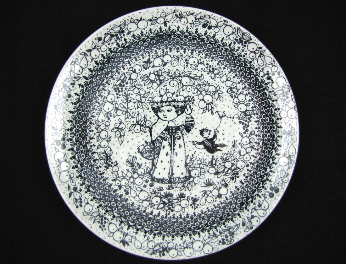 Fall Fantasy - Bjorn Wiinblad Autumn Plate from The Seasons Series, Pretty Girl Harvesting Fruit & Boy with Kite, Nymolle Denmark 3053-1279