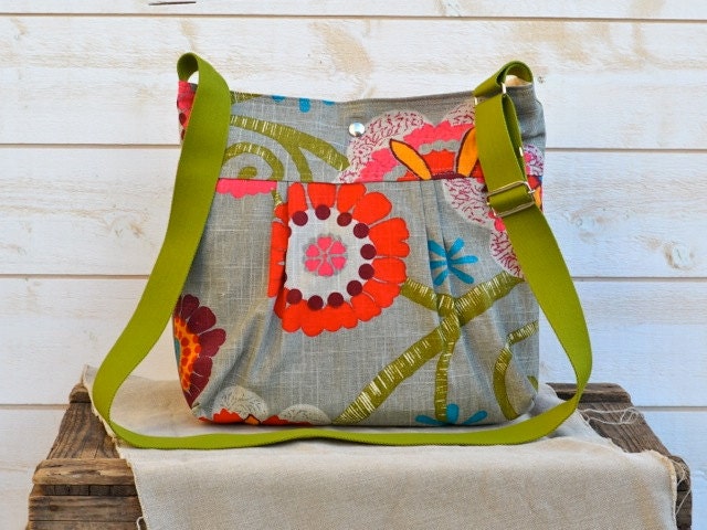 Mimosa Gray Diaper bag - Messenger spring floral print with garnet red pink turquoise flower - 10 pockets