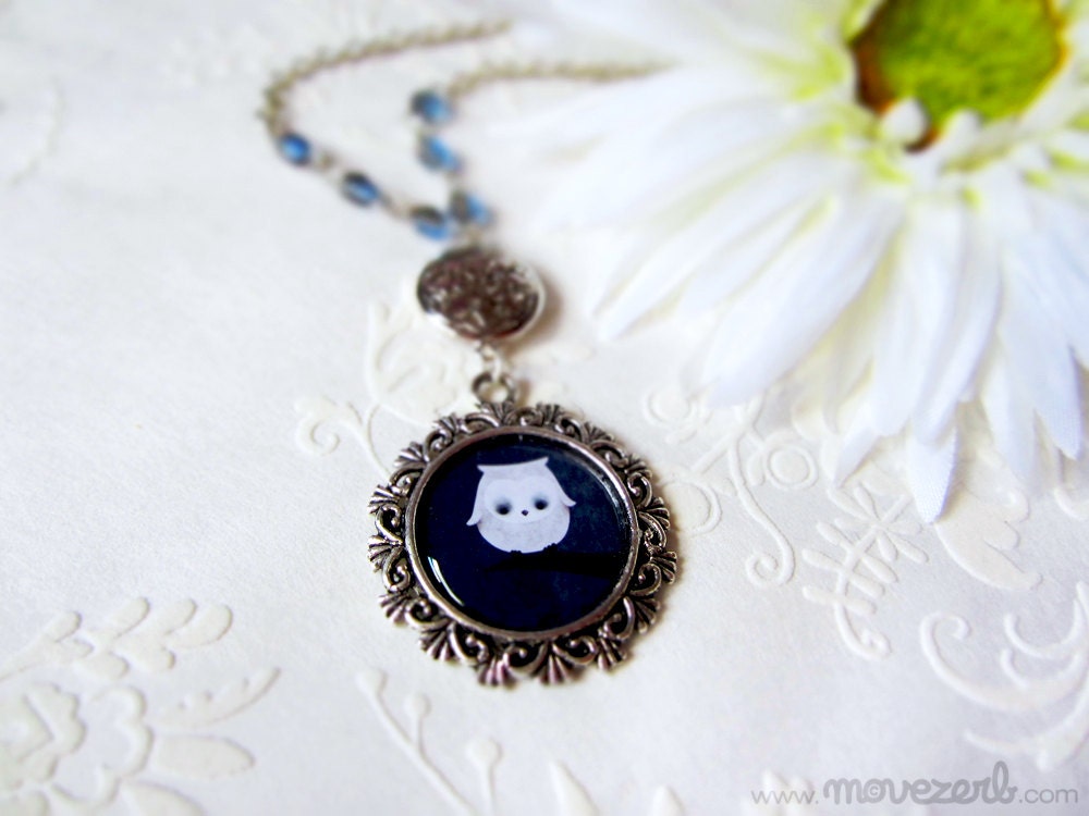 Tiny owl - Cameo necklace