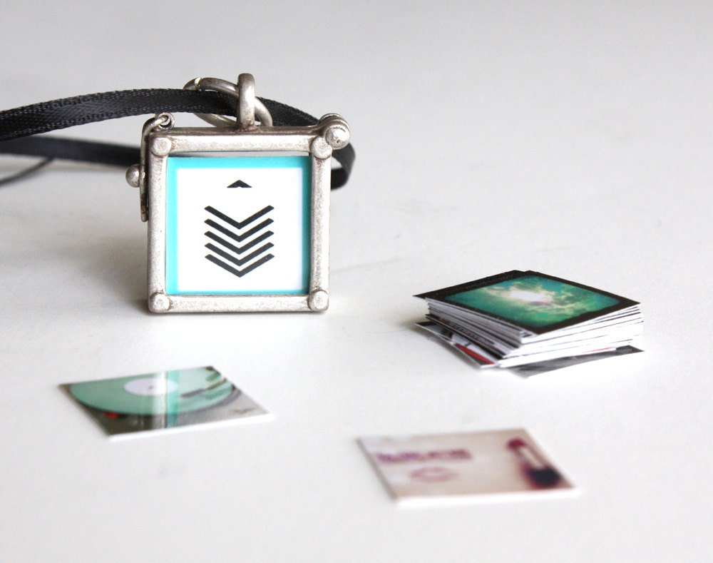 Custom Geometric Silver Styled Necklace Locket : 36 Original Photographs TTV