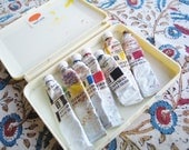 CLEARANCE Lovely children's watercolour paint set from the 1950s