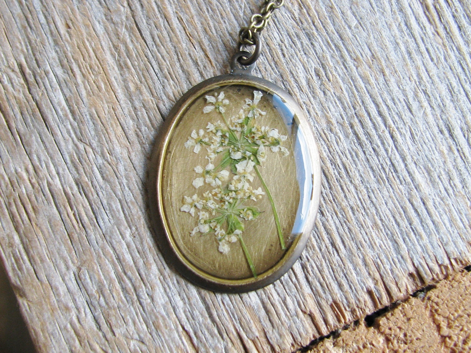 Queen Anne's Lace Necklace Pressed Wildflower Botanical Jewelry Resin Pendant Garden Fashion Bridal Gift
