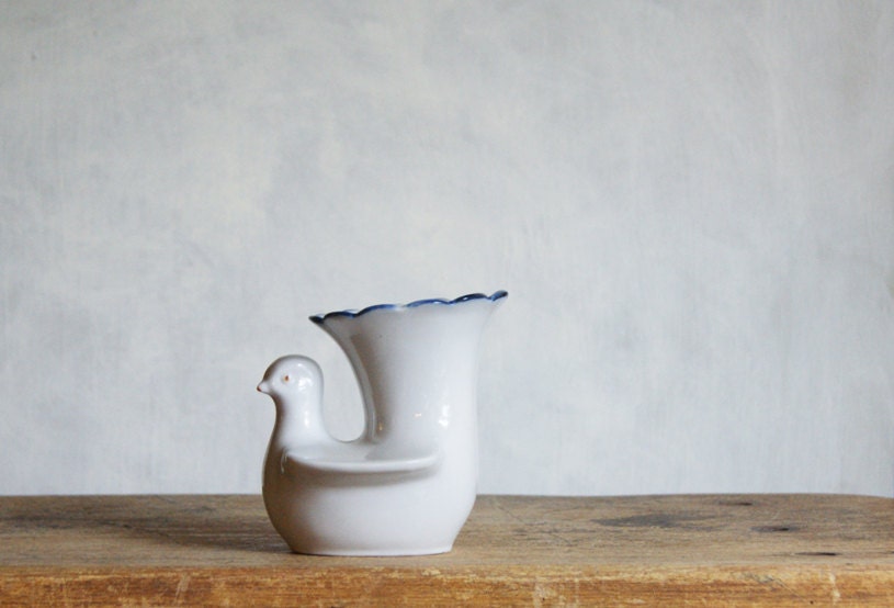 Mid Century Dove Vase, Made in Japan by Takahashi