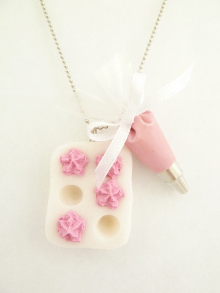 The Bakers Necklace " Who Ate My Cupcakes" Miniature Cupcake Tin Muffin Pan with fake cupcake frosting and and pink Pastry Bag charm