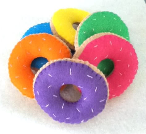 gorgeous felt food 6 RAINBOW donuts pincushion toys in a box
