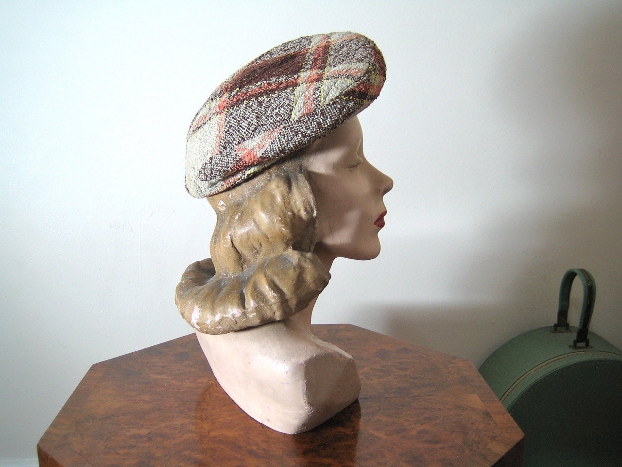 1930s-40s hat in sporty tweed - Jaunty cap or Beret Melbourne Original Design - 21-22