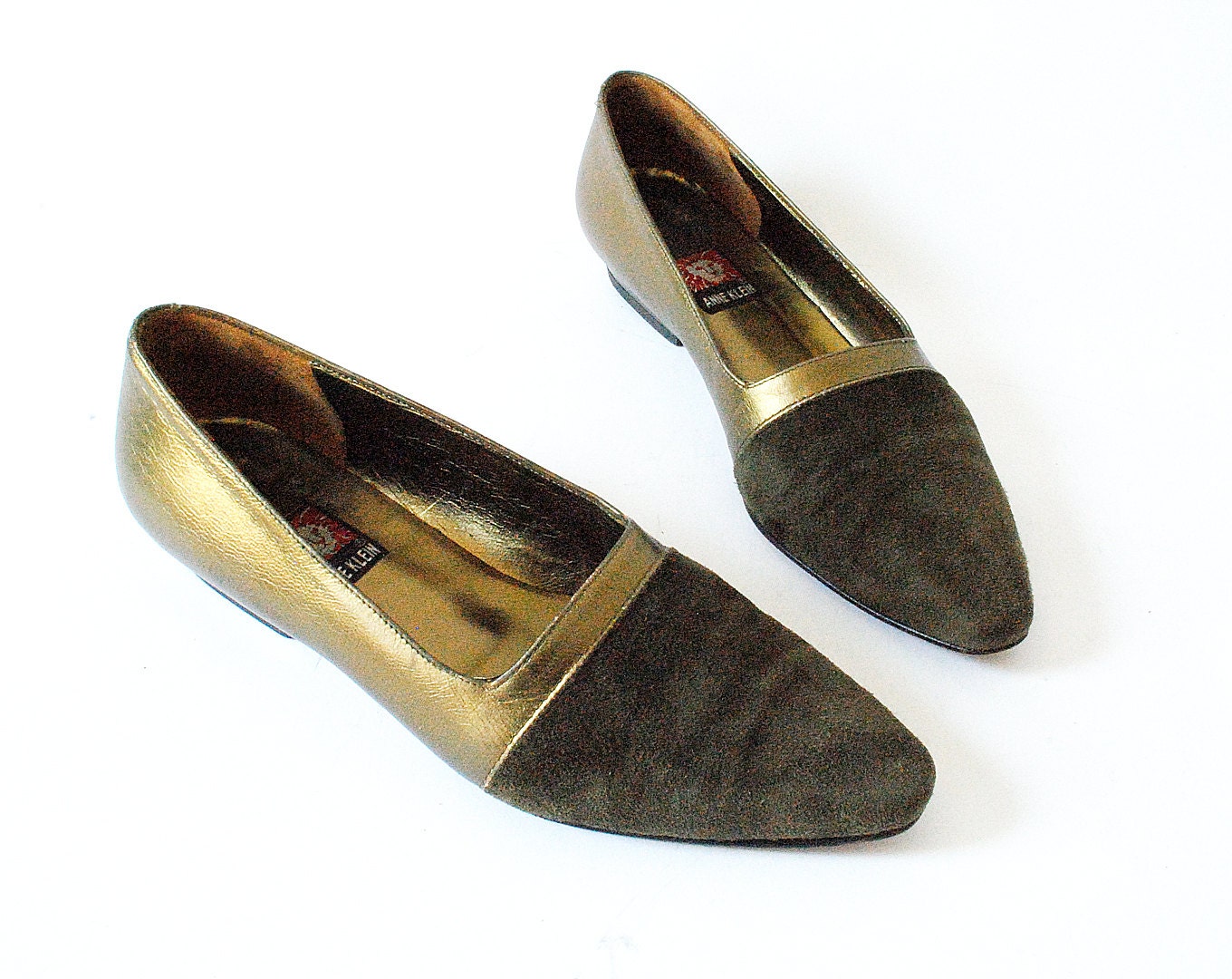 Vintage Gold Suede Pointed Leather Flats Size 6.5 Anne Klein