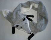 Hand-knitted light grey fox scarf