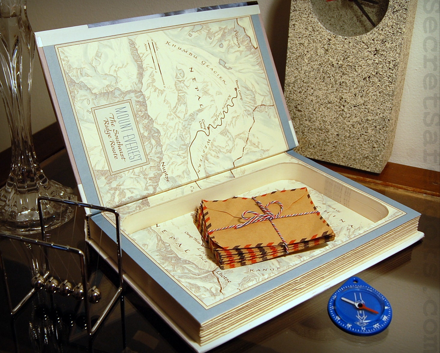 Hollow Book Safe (INTO THIN AIR)