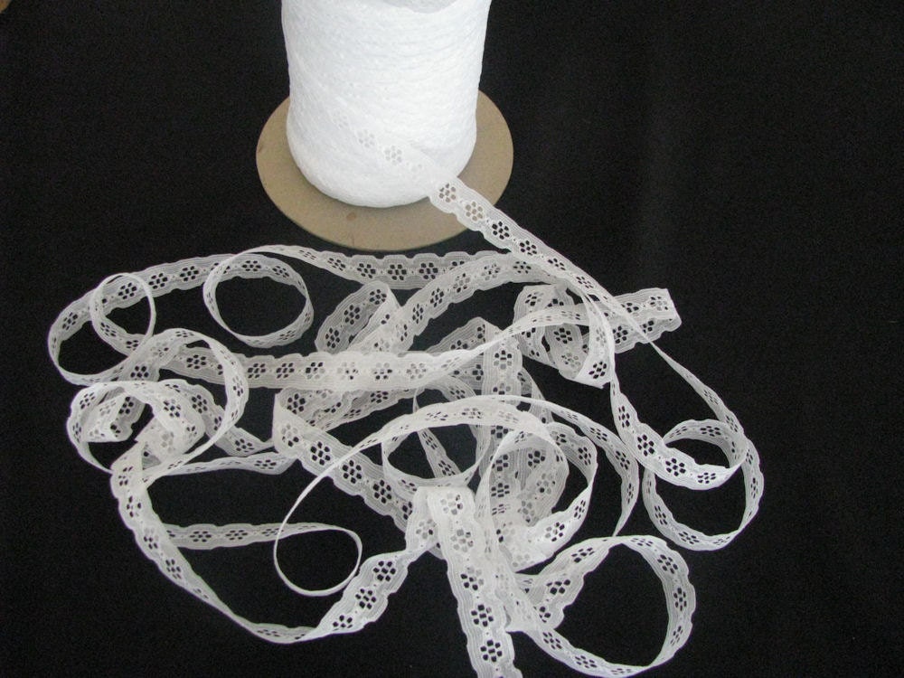 15 Yards Trim Lace Yardage Scrapbooking Lingerie Weddings Sewing
