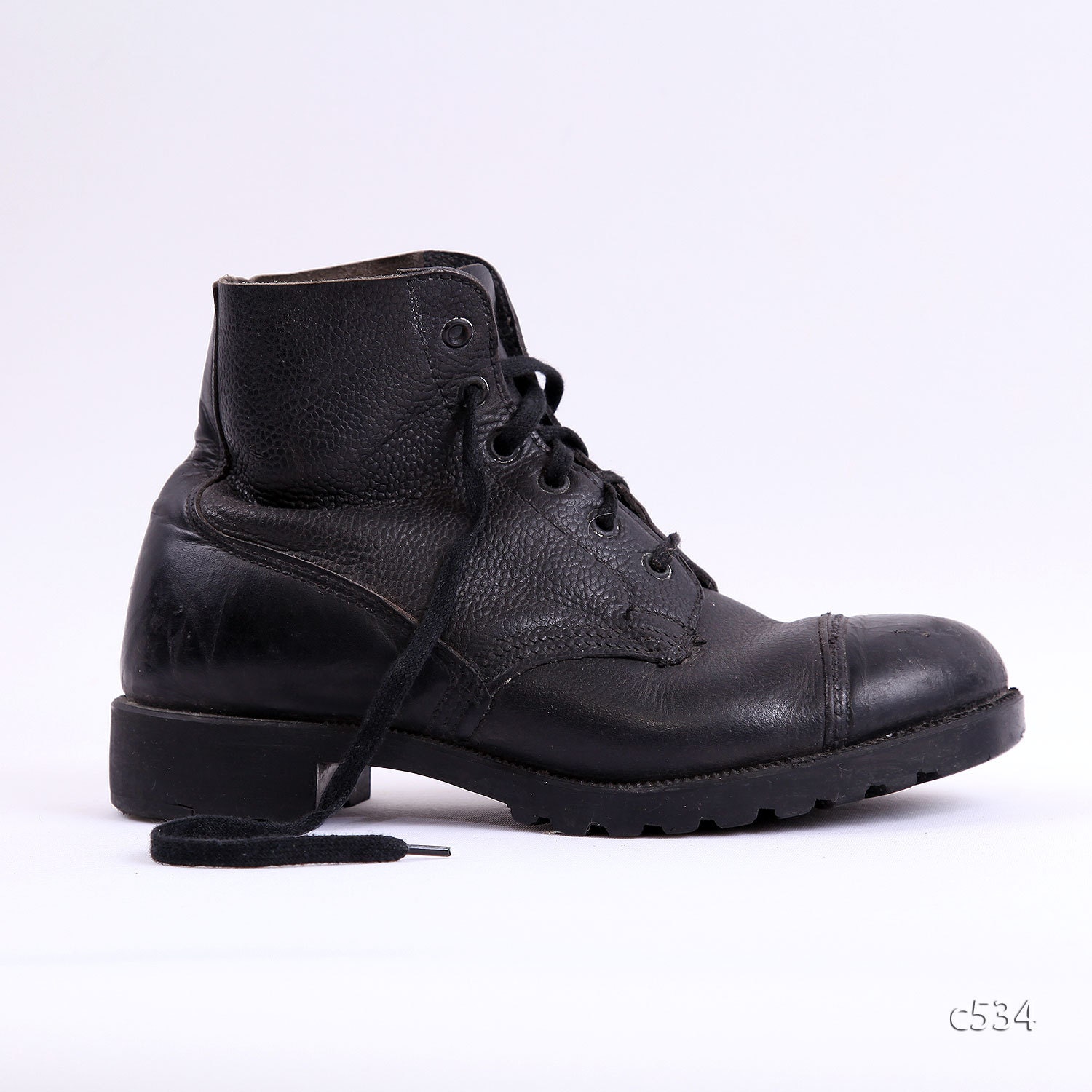 70s Army Boots / Black Leather Distressed Boots / Eur 40, USA mens 7.5 / USA womens 9.5