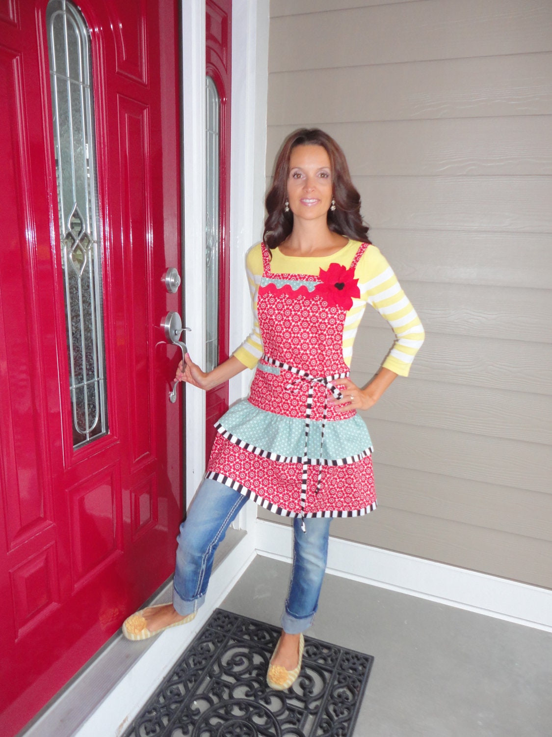 4RetroSisters "Ellie Style -  Womens Full Retro Apron -  "Sugar Cookies"