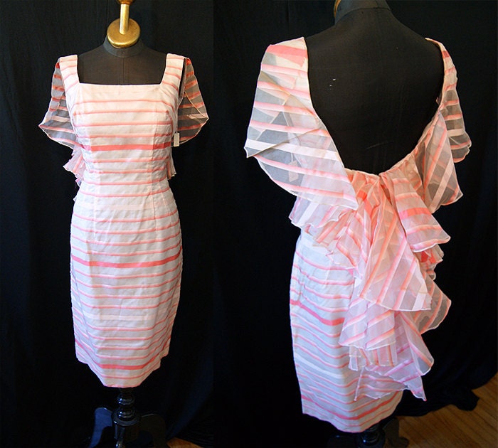 Stunning 1950's  Designer dead stock pink and white ombre silk chiffon wiggle cocktail dress with low back bombshell vlv vixen - size Medium