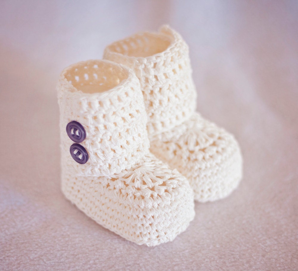 Crochet Baby Booties - Baby Ankle Boots ready to wear (0-6 months)