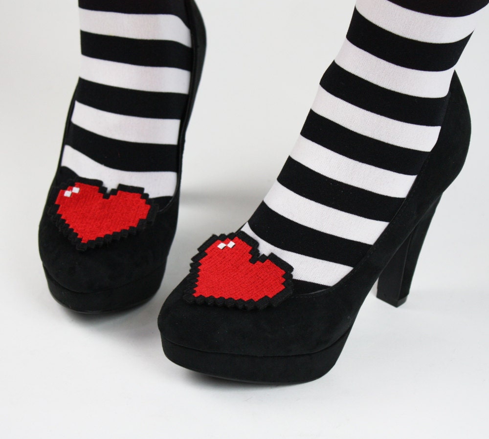 8 Bit Heart Shoe Clips, Pixel Hearts