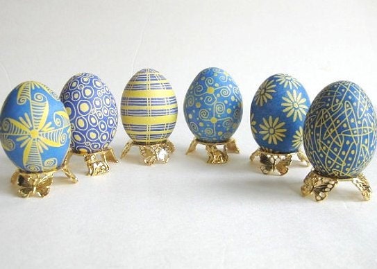set of 6 chicken eggs in BLUE hues, Ukrainian Easter Eggs Pysanky