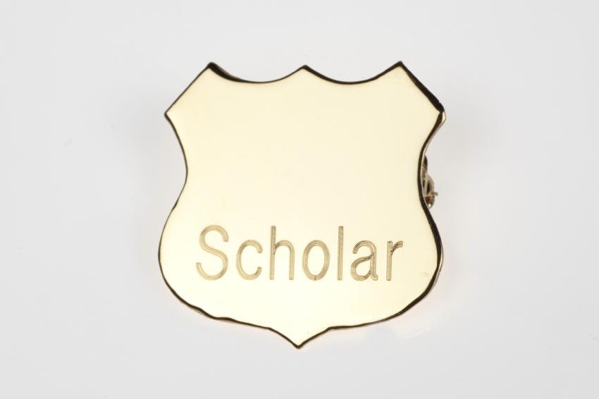 Brass Pin - Badge of Honor - Scholar