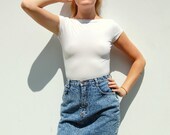 Dark acid wash/stonewashed pencil skirt with bow detail 1980s