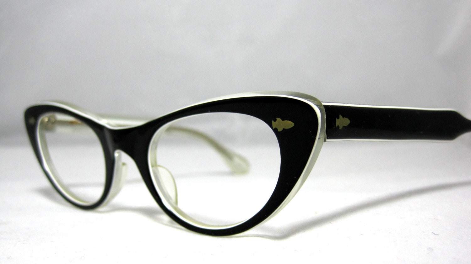 Vintage Cat Eye Glasses. Cute Black and White CatEye Frames.