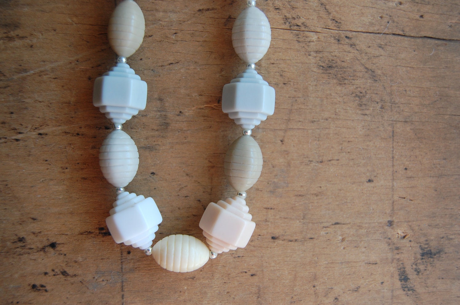 vintage bead necklace / 1980s jewelry / PENNEYS GIRL