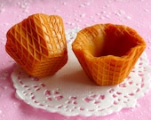 Fake Waffle Cups Kawaii Faux Miniature Sweets Cabochon Charms Making Decoden Sweets Deco DIY Cellphone Deco (2 pcs) MC12