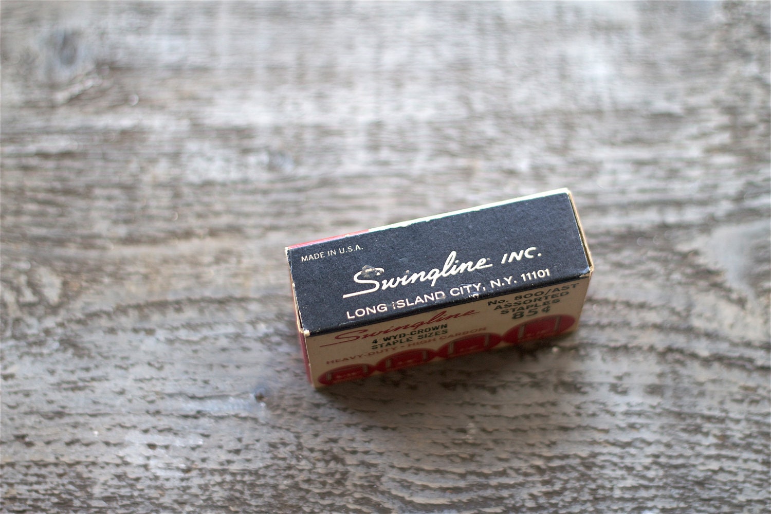 vintage assorted size box of wire staples : Swingline red home office DIY by 24pont