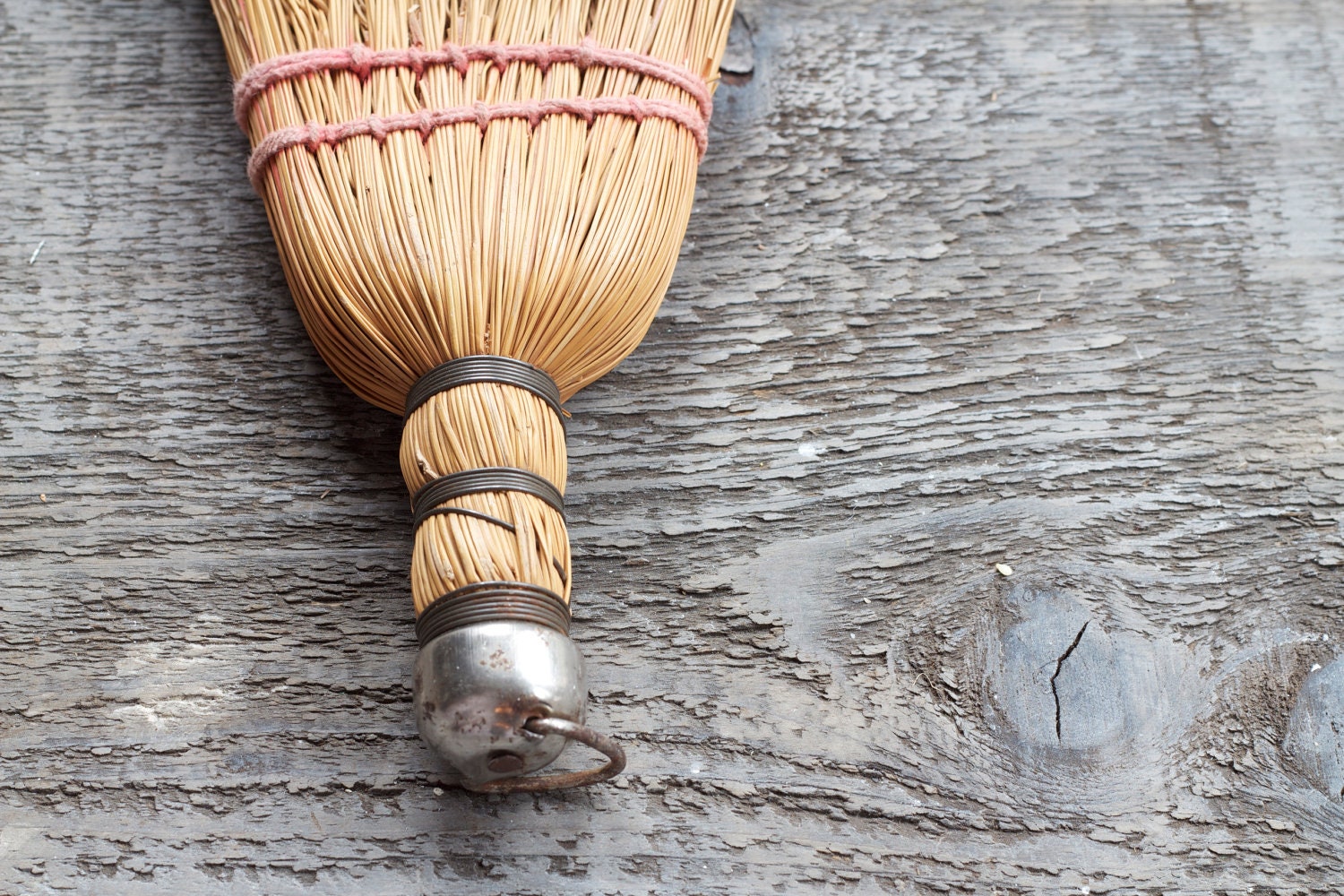 vintage straw whisk broom : cottage chic farmhouse style by 24pont
